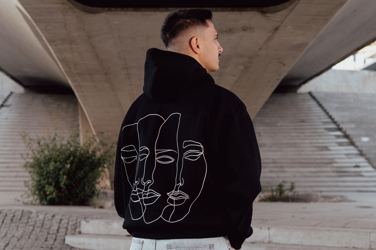 Oversized Hoodie | 3faces – Black